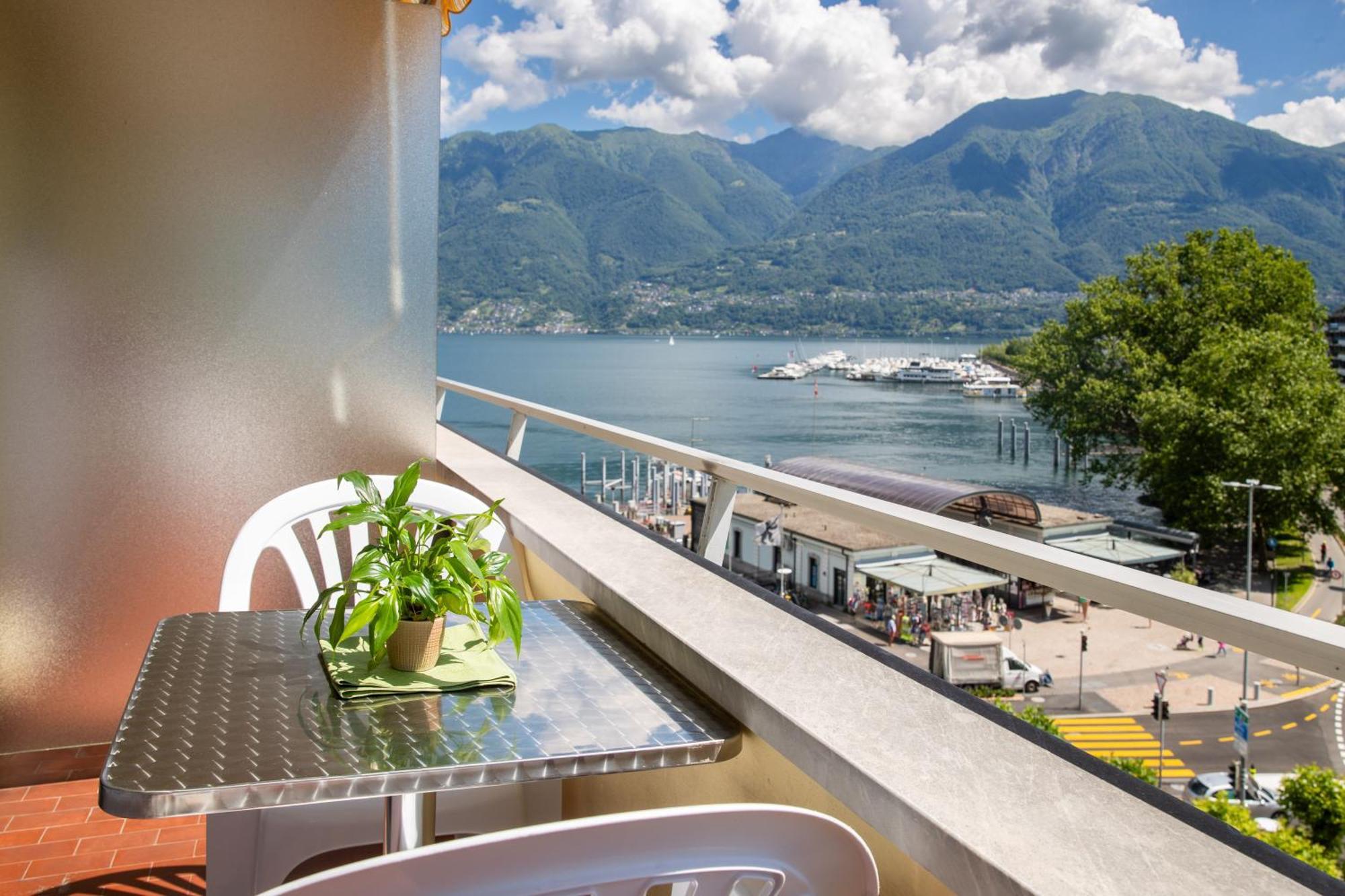 Hotel Rondinella Locarno Exterior foto